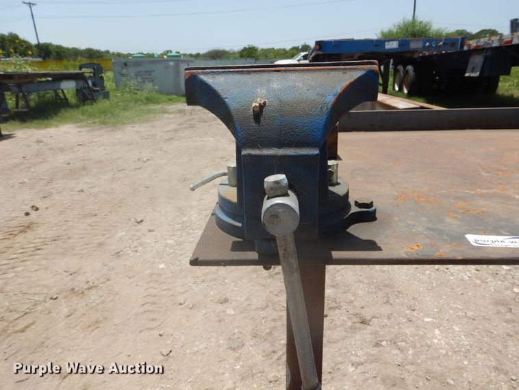 image for item ED9793 Metal work bench