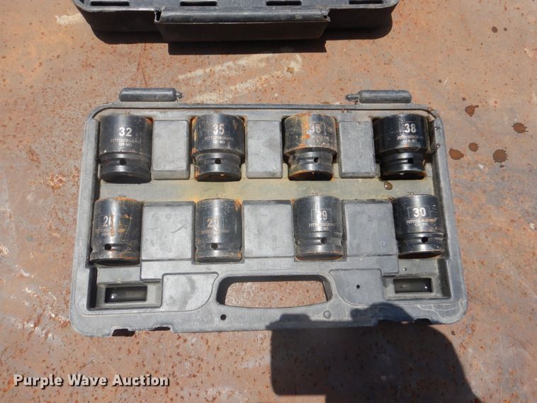 image for item ED9793 Metal work bench