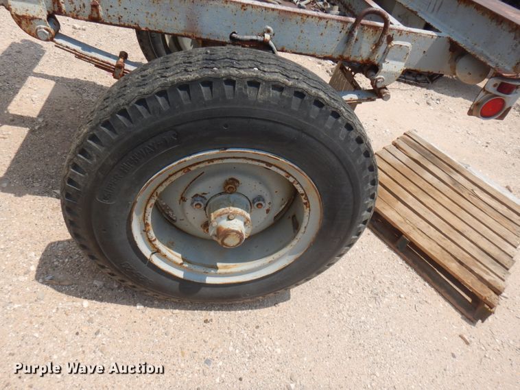 image for item ED9804 1989  shop built pipe trailer