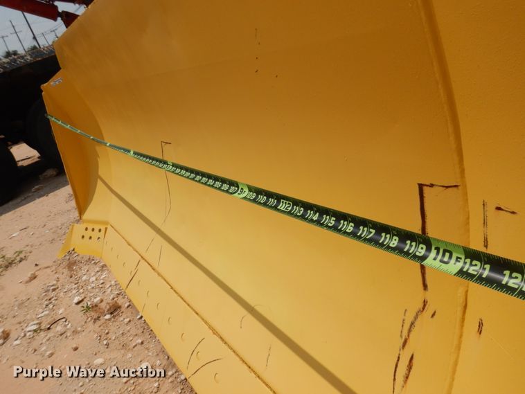 image for item ED9806 John Deere  10'4"W semi-u dozer blade