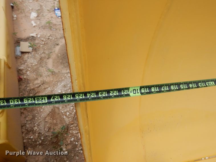 image for item ED9807 John Deere  10'4"W semi-u dozer blade