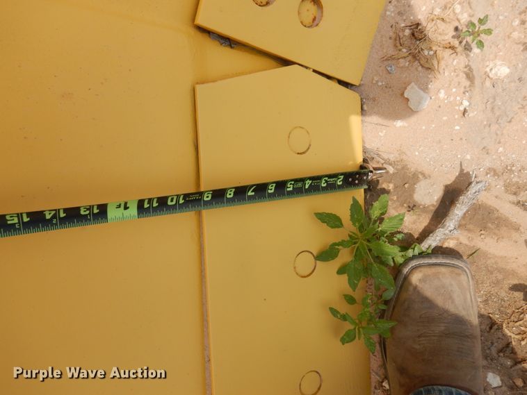 image for item ED9807 John Deere  10'4"W semi-u dozer blade