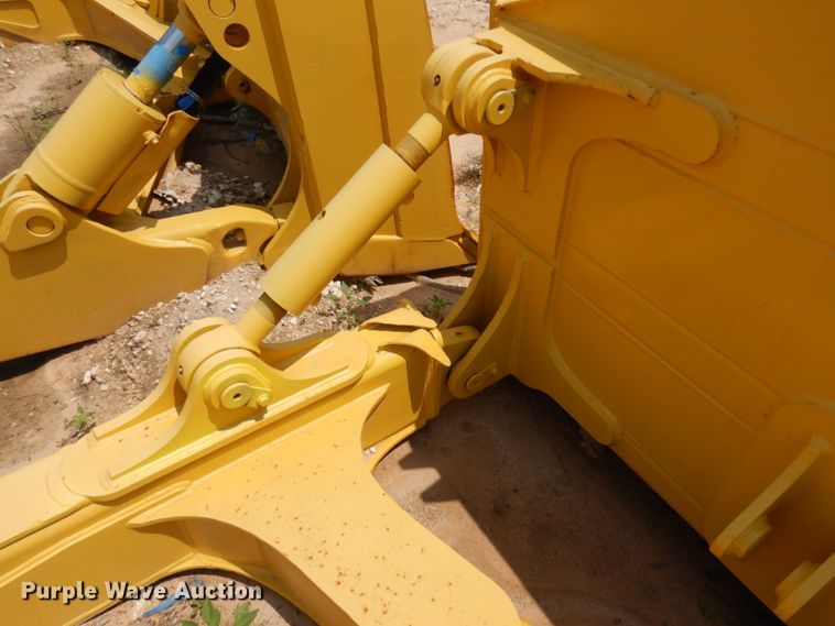 image for item ED9808 John Deere  10'4"W semi-u dozer blade