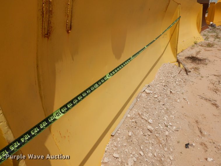 image for item ED9808 John Deere  10'4"W semi-u dozer blade