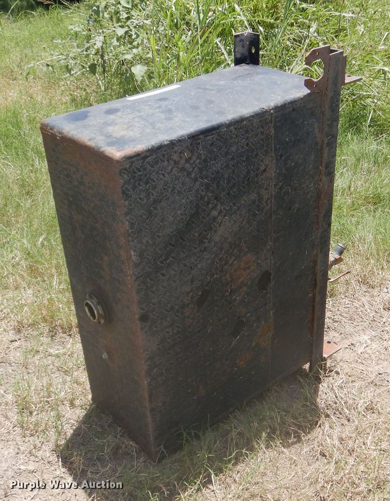 image for item ED9819 Metal hydraulic tank