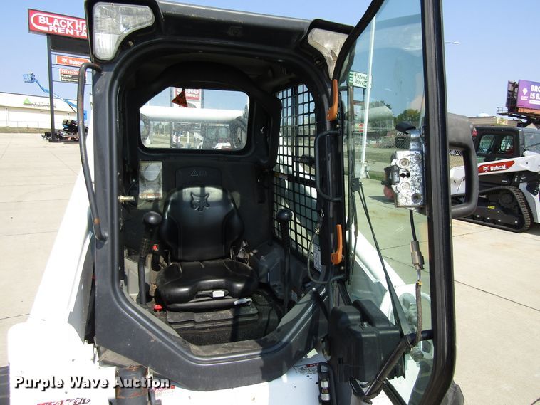 image for item EV9287 2017 Bobcat S650  skid steer loader