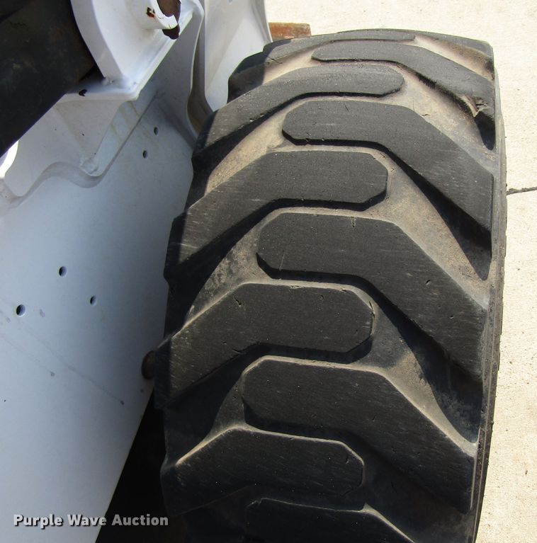 image for item EV9287 2017 Bobcat S650  skid steer loader