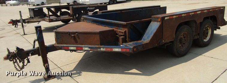 image for item EV9289 2013 B-B  equipment trailer