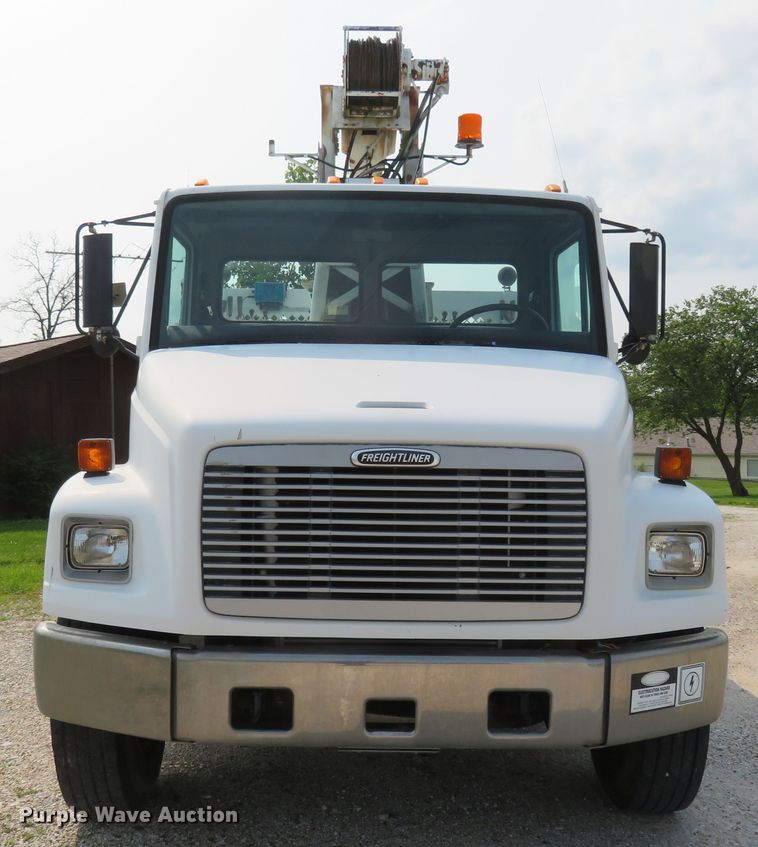 image for item FP9340 2002 Freightliner FL70  crane truck