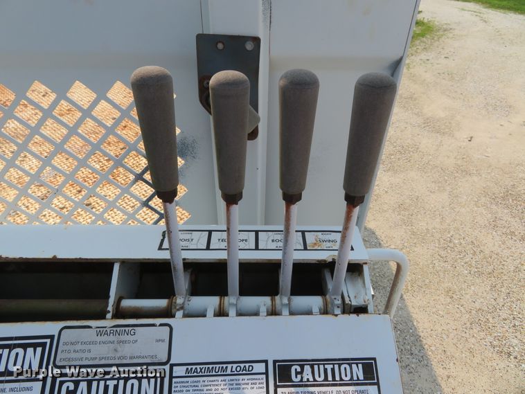 image for item FP9340 2002 Freightliner FL70  crane truck