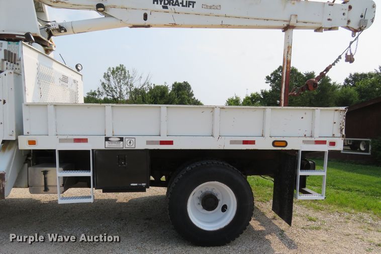 image for item FP9340 2002 Freightliner FL70  crane truck