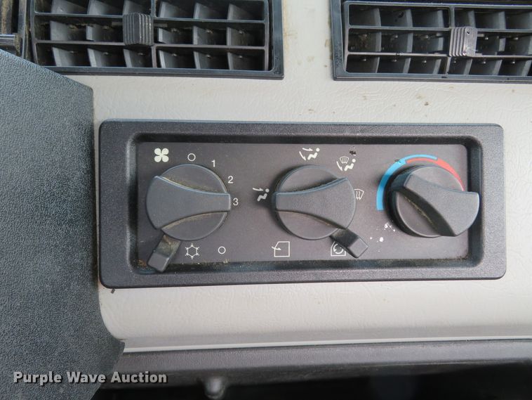 image for item FP9340 2002 Freightliner FL70  crane truck