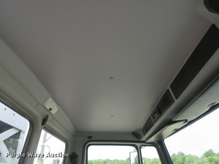 image for item FP9340 2002 Freightliner FL70  crane truck