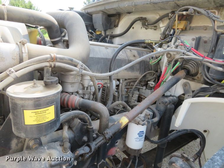 image for item FP9340 2002 Freightliner FL70  crane truck