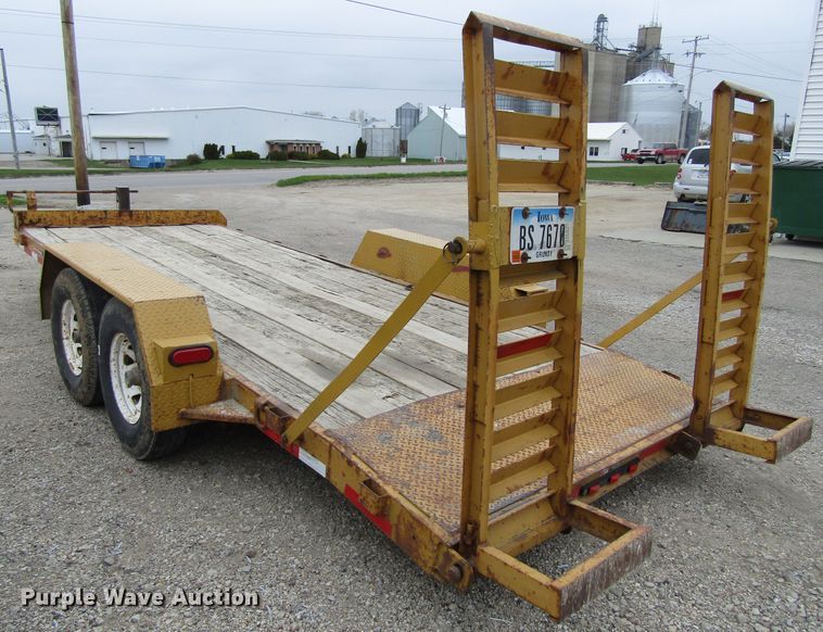 image for item GC9927 2005 Maclander  utility trailer