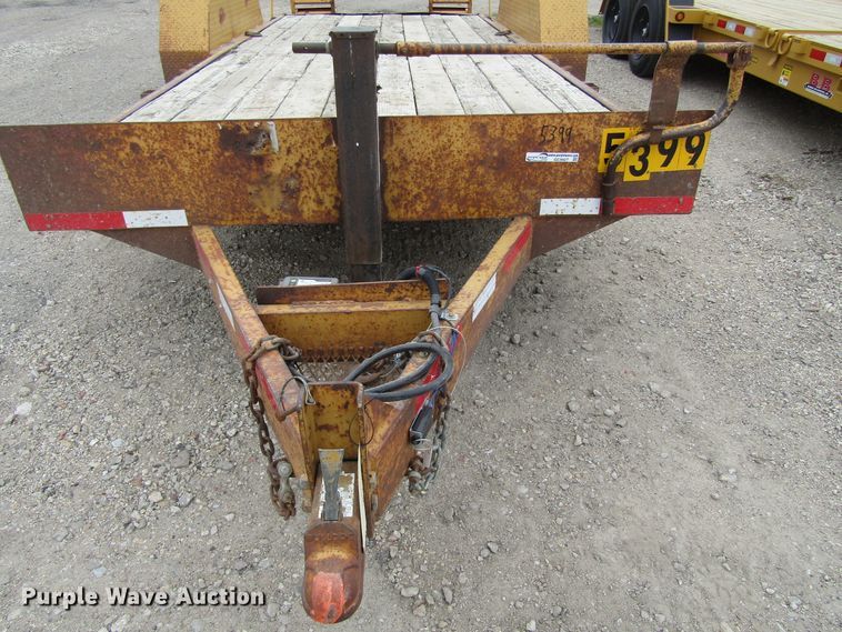 image for item GC9927 2005 Maclander  utility trailer