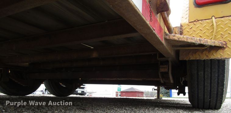 image for item GC9927 2005 Maclander  utility trailer