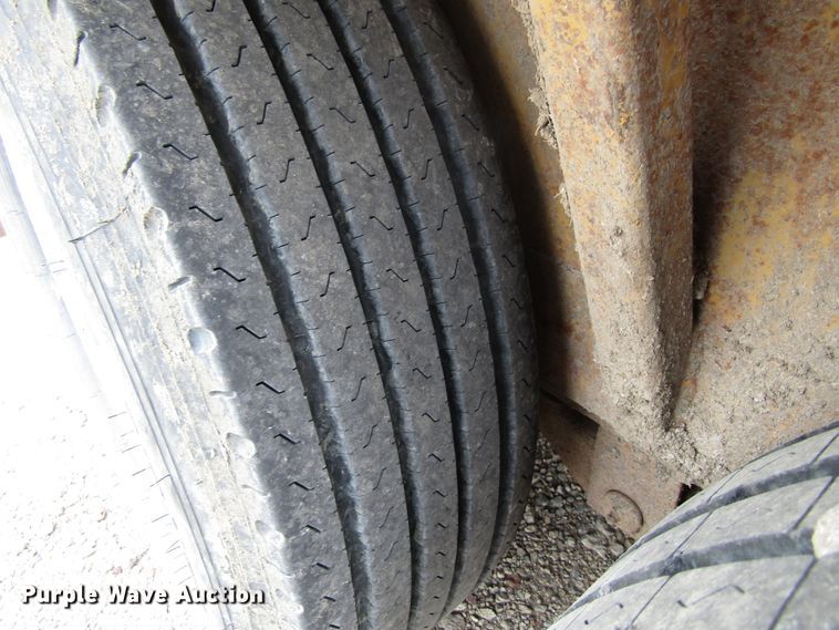 image for item GC9927 2005 Maclander  utility trailer