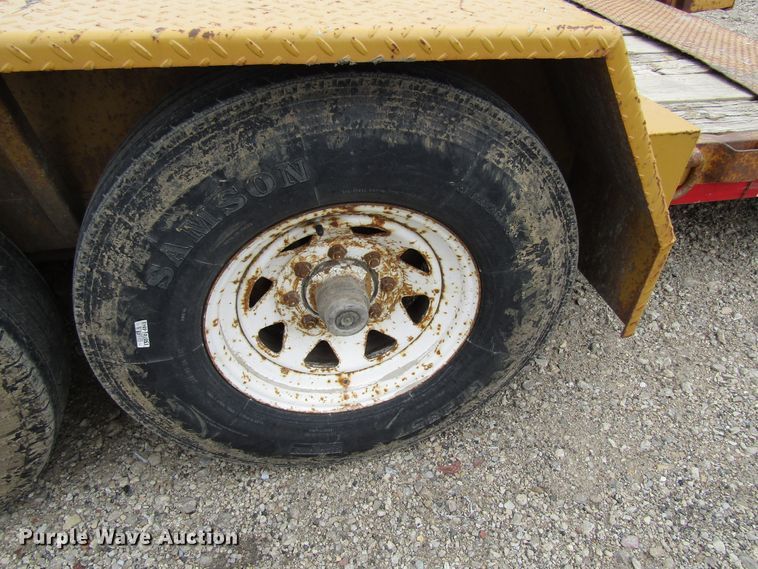 image for item GC9927 2005 Maclander  utility trailer