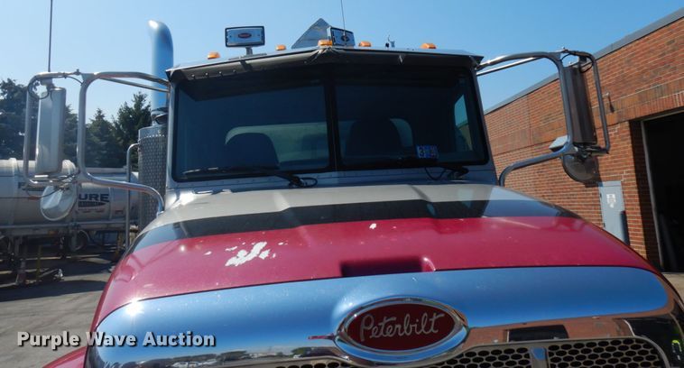 image for item HD9115 2007 Peterbilt PB340  tank truck