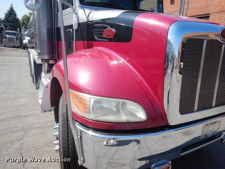 image for item HD9115 2007 Peterbilt PB340  tank truck