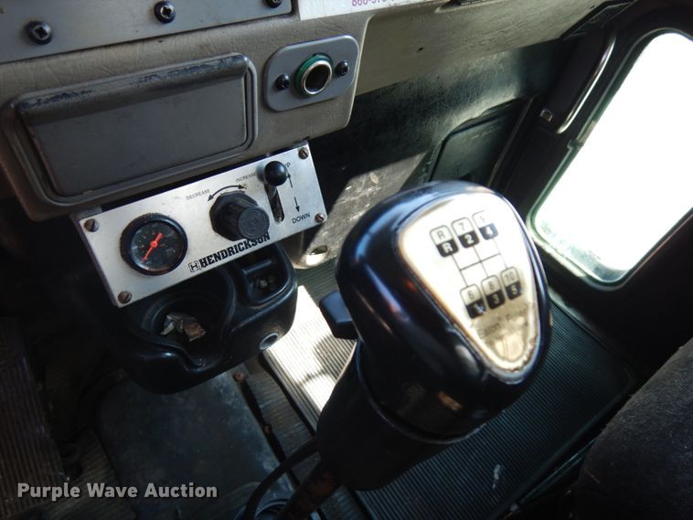 image for item HD9115 2007 Peterbilt PB340  tank truck