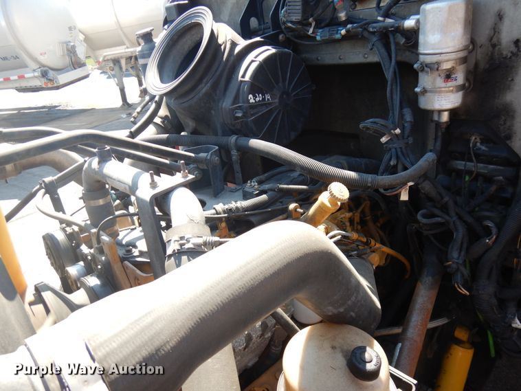 image for item HD9115 2007 Peterbilt PB340  tank truck