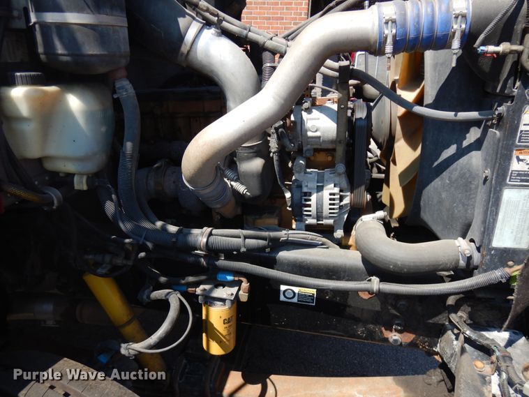 image for item HD9115 2007 Peterbilt PB340  tank truck