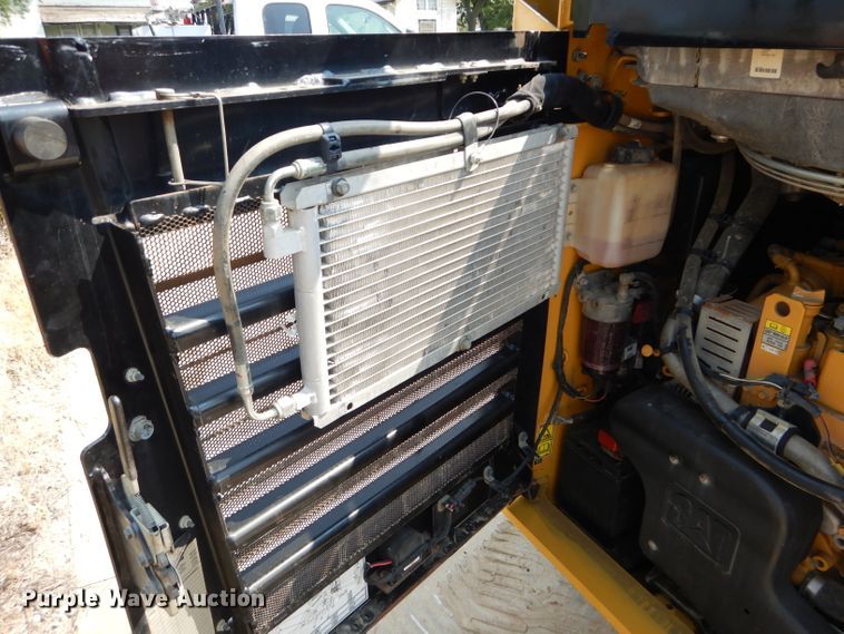 image for item HF9225 2014 Caterpillar 289D  tracked skid steer loader