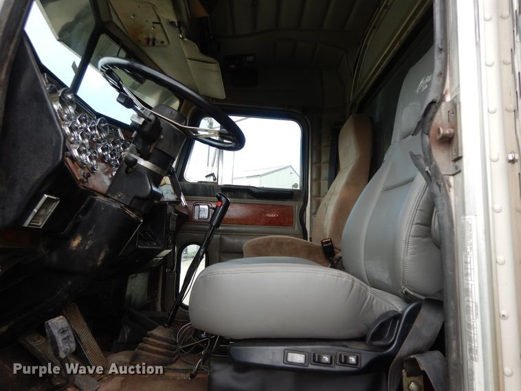 image for item HP9647 1998 Peterbilt 379  dump truck