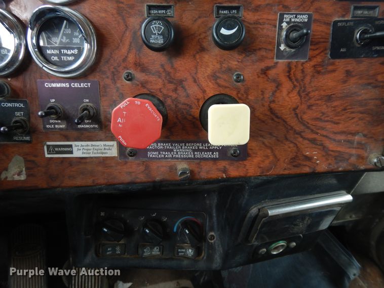 image for item HP9647 1998 Peterbilt 379  dump truck