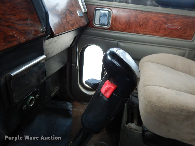 image for item HP9647 1998 Peterbilt 379  dump truck