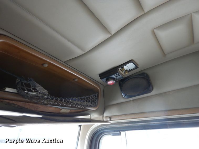 image for item HP9647 1998 Peterbilt 379  dump truck