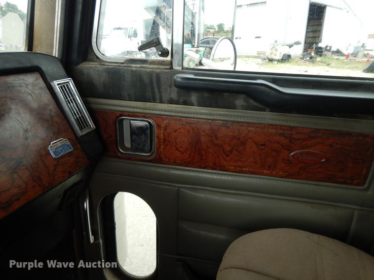 image for item HP9647 1998 Peterbilt 379  dump truck