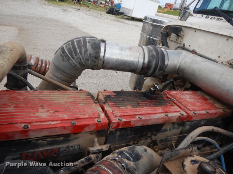 image for item HP9647 1998 Peterbilt 379  dump truck