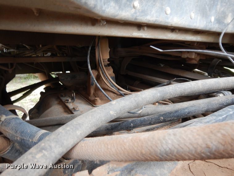 image for item HP9647 1998 Peterbilt 379  dump truck