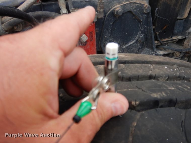 image for item HP9647 1998 Peterbilt 379  dump truck