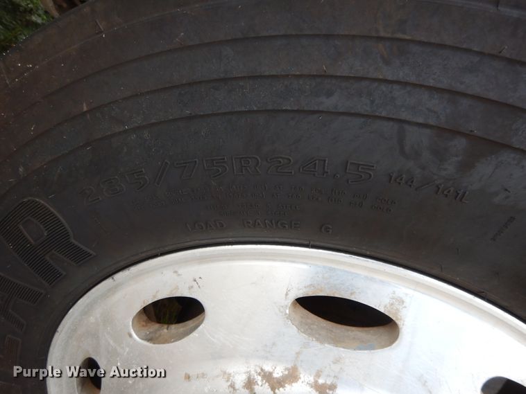 image for item HP9647 1998 Peterbilt 379  dump truck