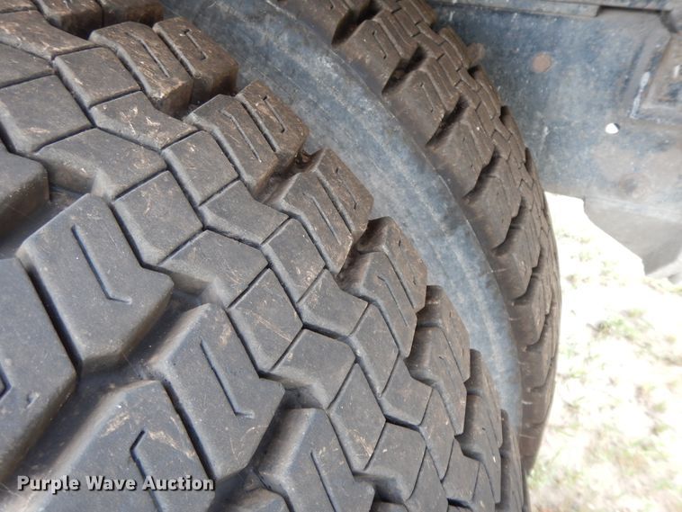 image for item HP9647 1998 Peterbilt 379  dump truck