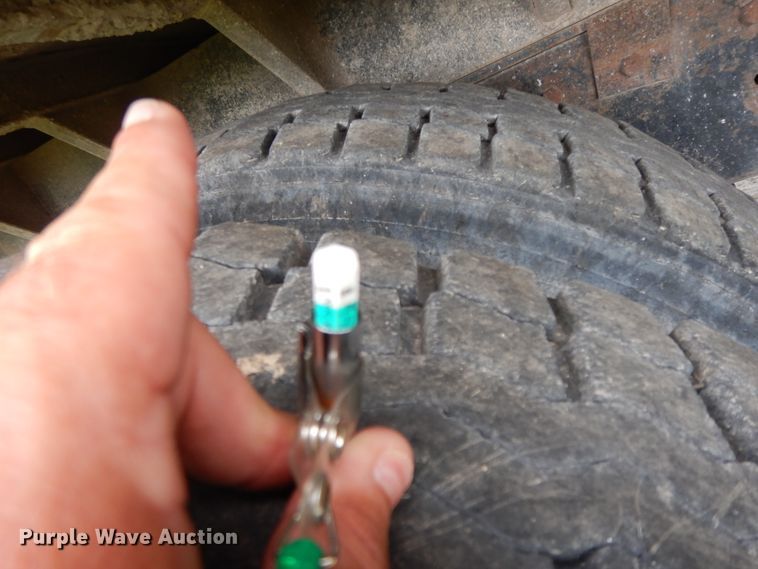 image for item HP9647 1998 Peterbilt 379  dump truck