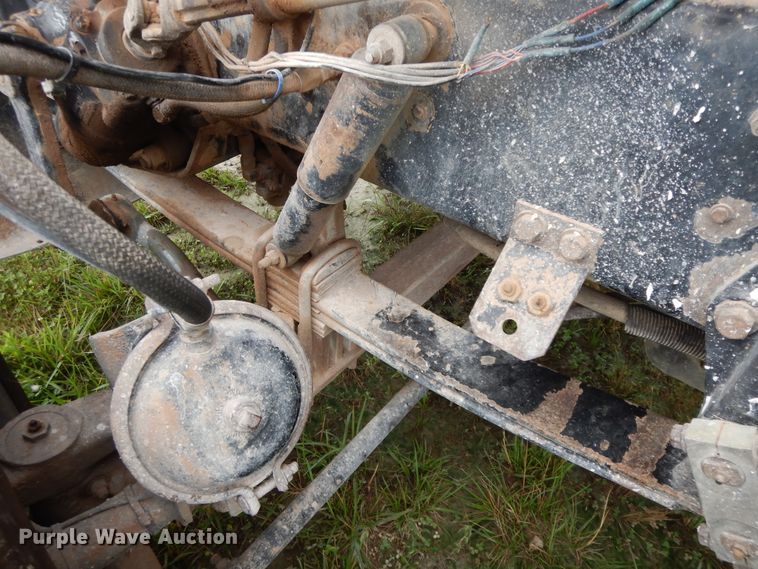 image for item HP9647 1998 Peterbilt 379  dump truck