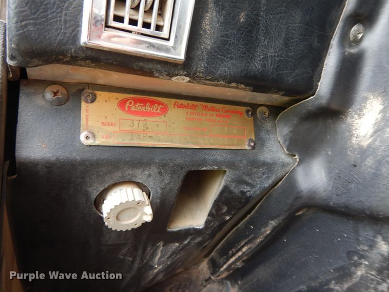 image for item HP9647 1998 Peterbilt 379  dump truck