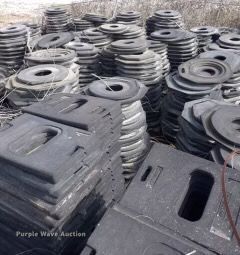 image for item HR9706 Approximately 2,965 traffic drum and cone bases