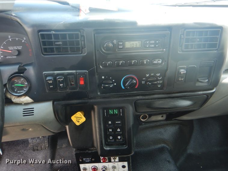 image for item HT9332 2008 Ford F750 Super Duty XL  bucket truck