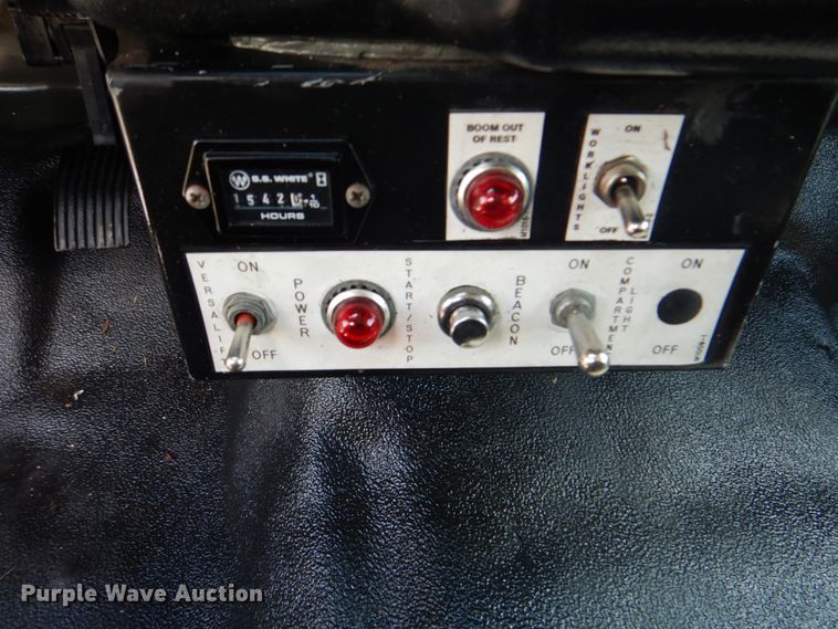 image for item HT9332 2008 Ford F750 Super Duty XL  bucket truck