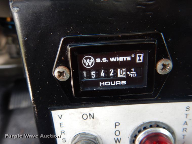 image for item HT9332 2008 Ford F750 Super Duty XL  bucket truck