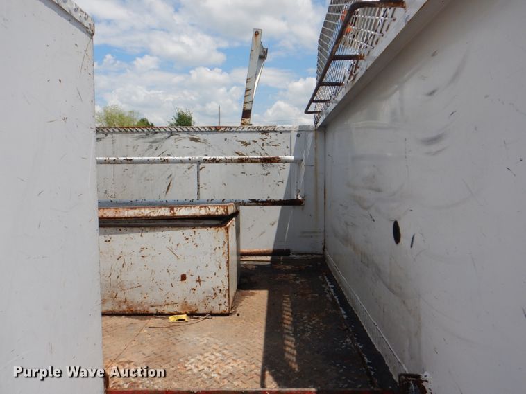 image for item HT9332 2008 Ford F750 Super Duty XL  bucket truck