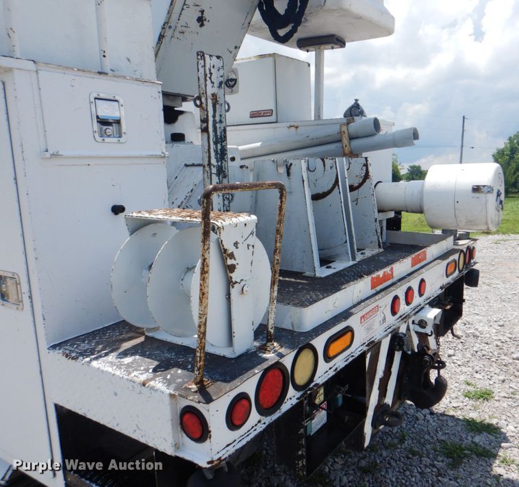 image for item HT9332 2008 Ford F750 Super Duty XL  bucket truck