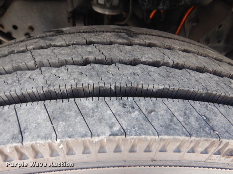 image for item HT9332 2008 Ford F750 Super Duty XL  bucket truck