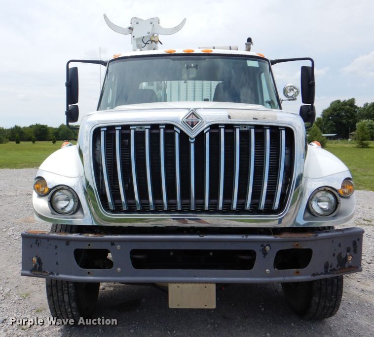 image for item HT9344 2008 International WorkStar 7400  pressure digger truck